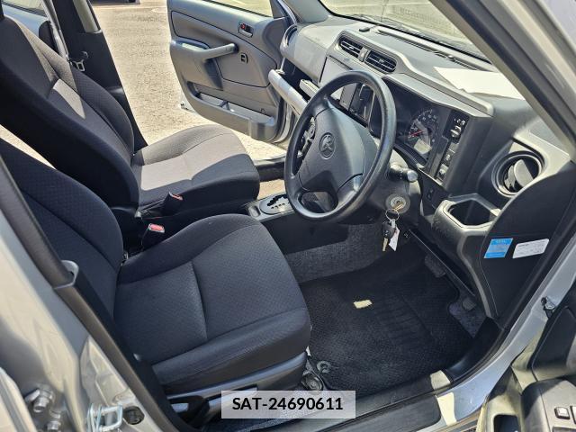 Toyota SUCCEED 2018-03 7960612-3