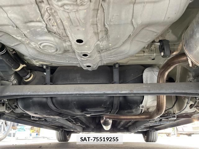 Suzuki SWIFT 2015-03 7959696-18