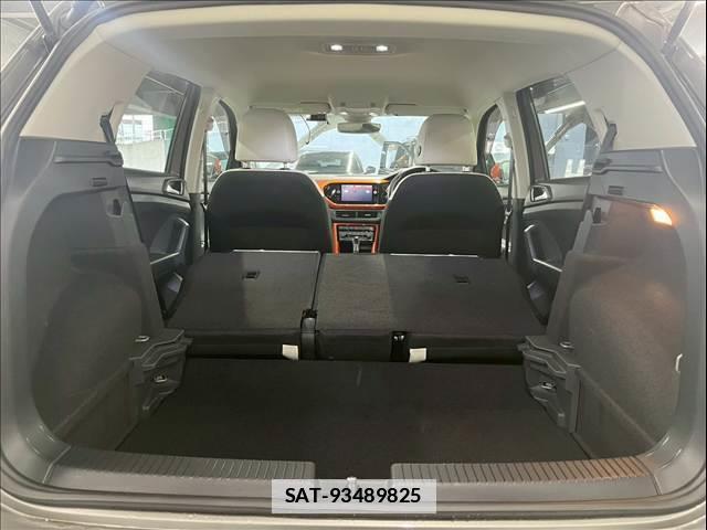 VolksWagen T-CROSS 2020-05 7963120-17