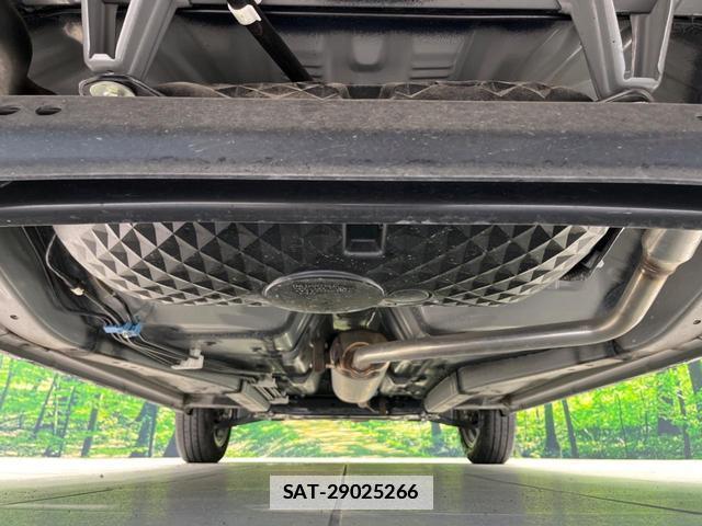 Daihatsu TAFT 2025-02 7959817-18