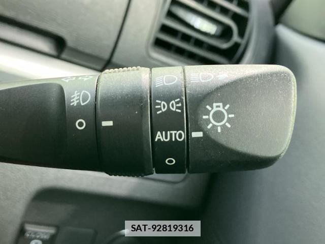 Daihatsu TANTO 2015-12 7959601-15