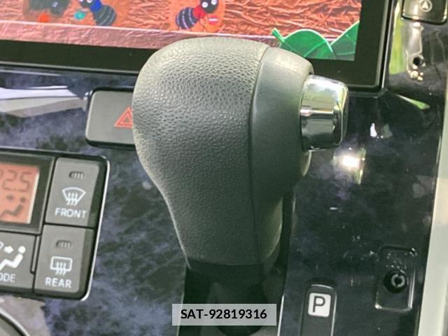 Daihatsu TANTO 2015-12 7959601-17