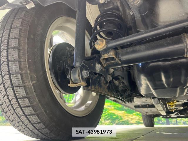 Daihatsu TANTO 2015-12 7960775-19