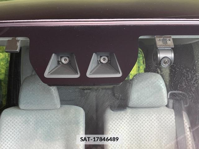 Daihatsu TANTO 2021-11 7962394-5