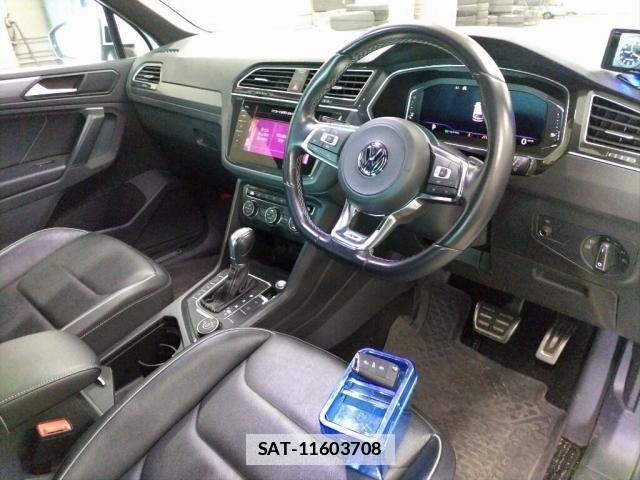 VolksWagen TIGUAN 2020-02 7960843-2