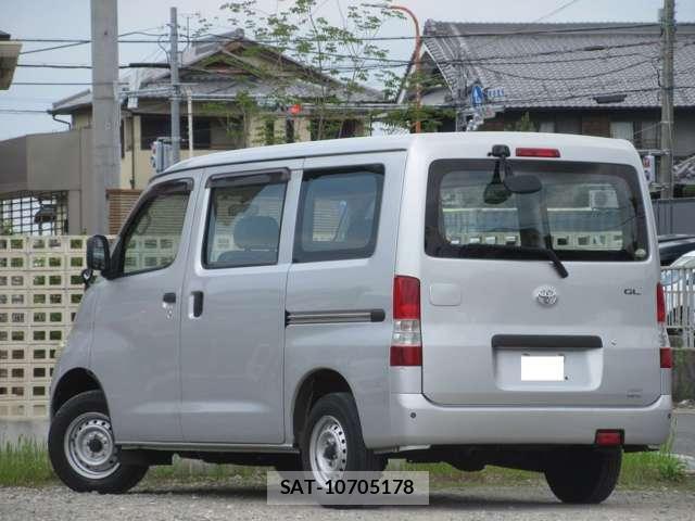 Toyota TOWNACE VAN 2012-03 7961210-11