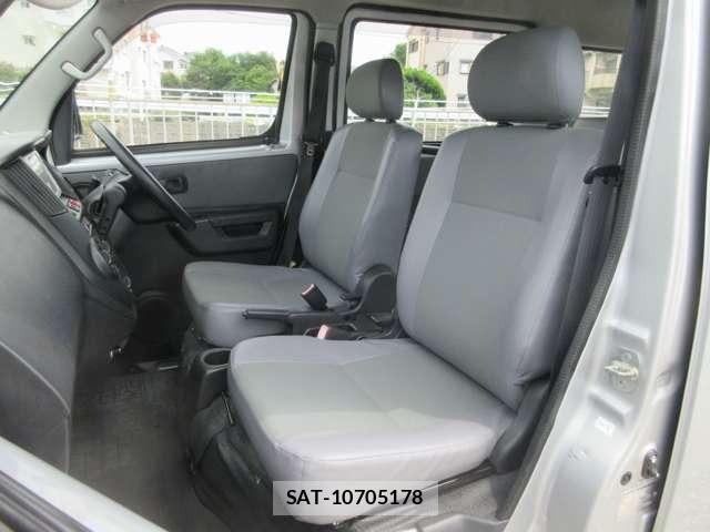 Toyota TOWNACE VAN 2012-03 7961210-14