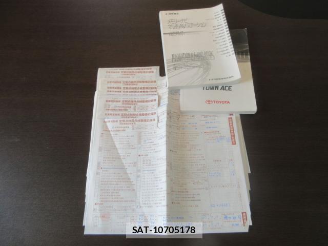 Toyota TOWNACE VAN 2012-03 7961210-19