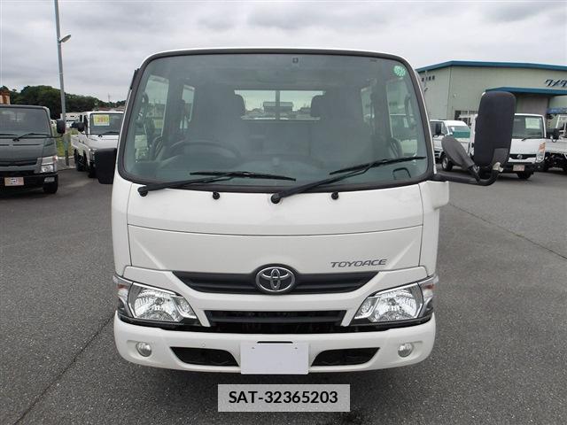 Toyota TOYOACE 2018-05 7959611-12