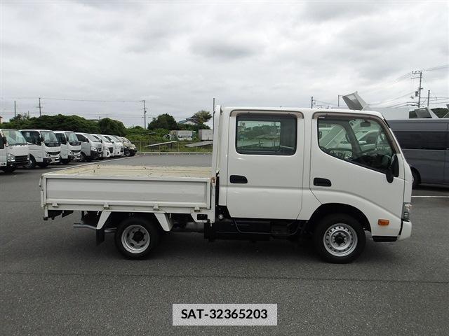 Toyota TOYOACE 2018-05 7959611-15