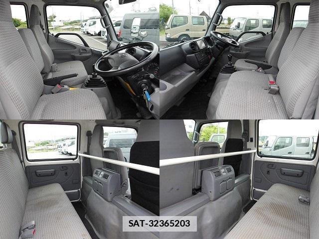 Toyota TOYOACE 2018-05 7959611-4