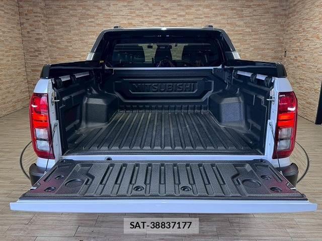 Mitsubishi TRITON 2024-08 7959564-12