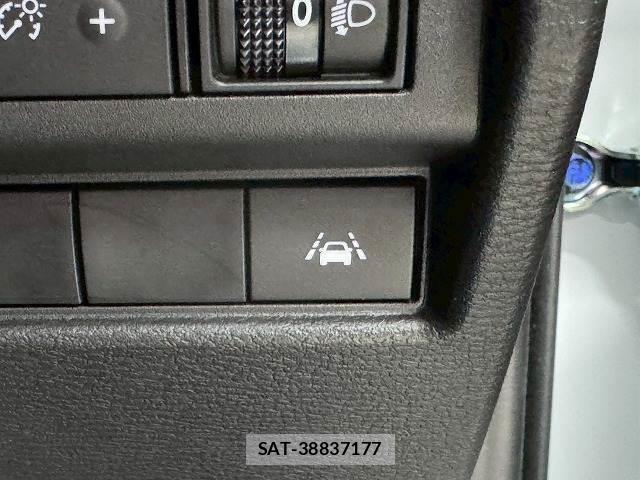 Mitsubishi TRITON 2024-08 7959564-8