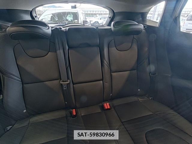 Volvo V40 2019-06 7961706-5