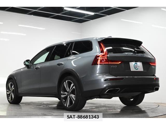 Volvo V60 2020-07 7961231-1