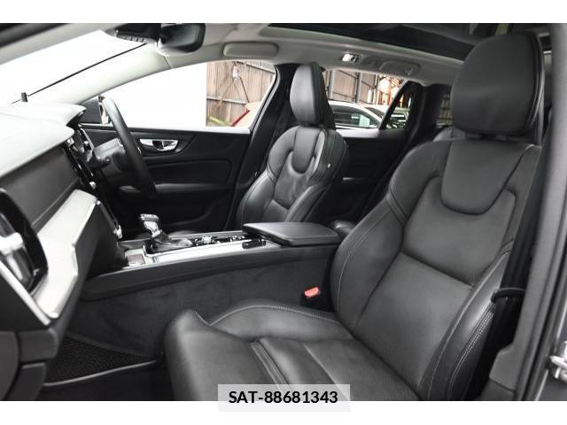 Volvo V60 2020-07 7961231-14