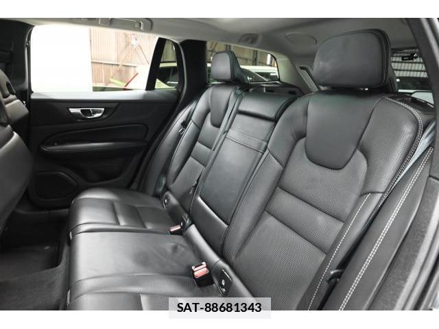 Volvo V60 2020-07 7961231-15