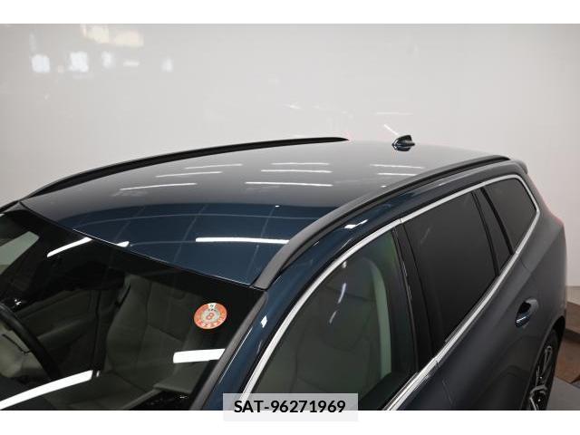 Volvo V60 2023-07 7961232-15