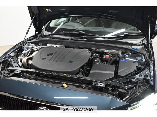 Volvo V60 2023-07 7961232-17