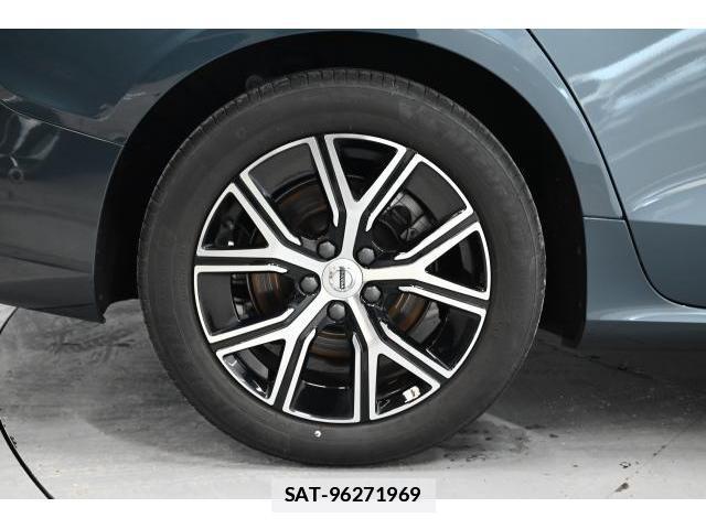 Volvo V60 2023-07 7961232-19