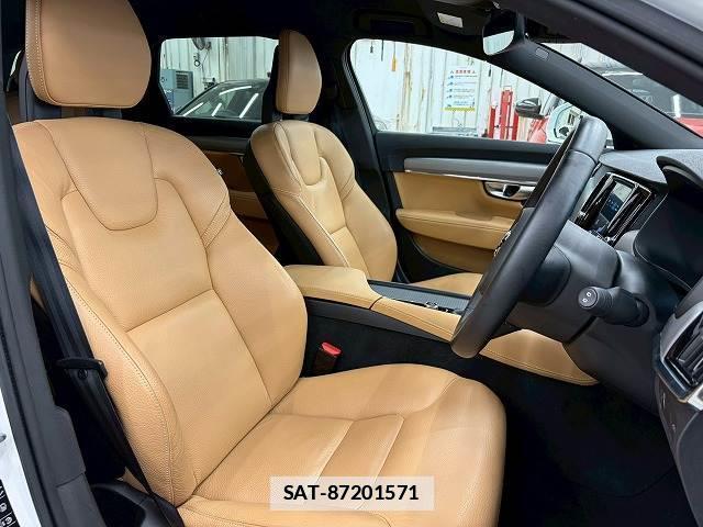 Volvo V90 2018-02 7960155-8
