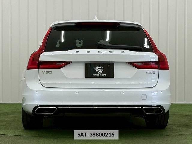 Volvo V90 2020-04 7960156-12
