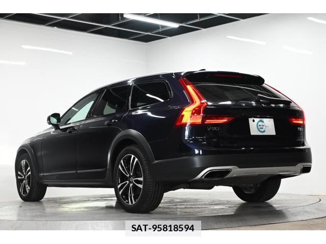 Volvo V90 2019-02 7961233-1