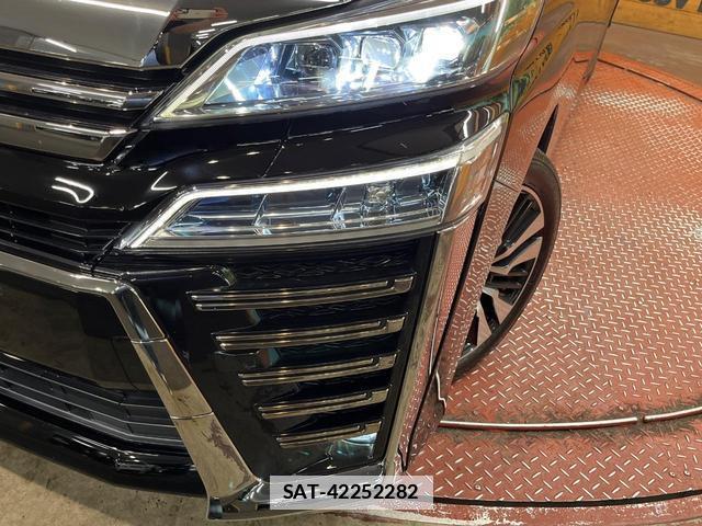 Toyota VELLFIRE 2019-09 7961654-12