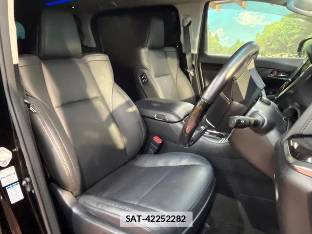 Toyota VELLFIRE 2019-09 7961654-7
