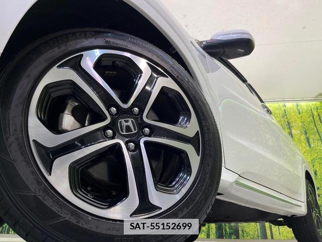 Honda VEZEL 2017-04 7959354-12