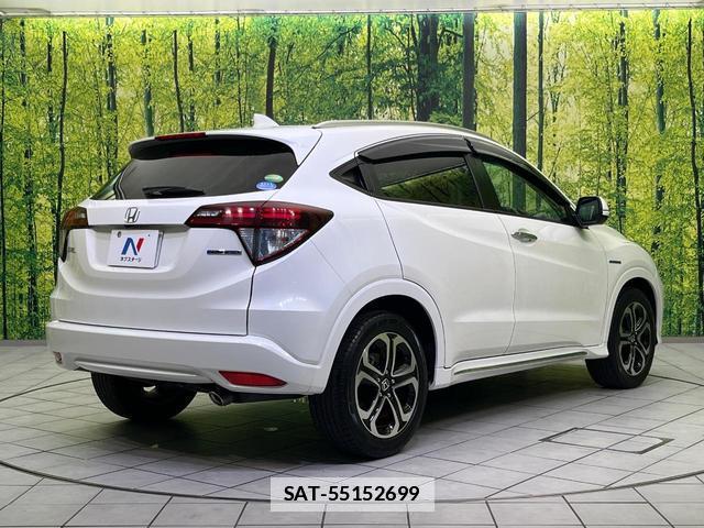 Honda VEZEL 2017-04 7959354-16