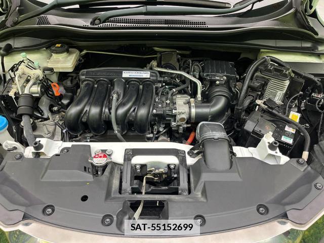 Honda VEZEL 2017-04 7959354-17