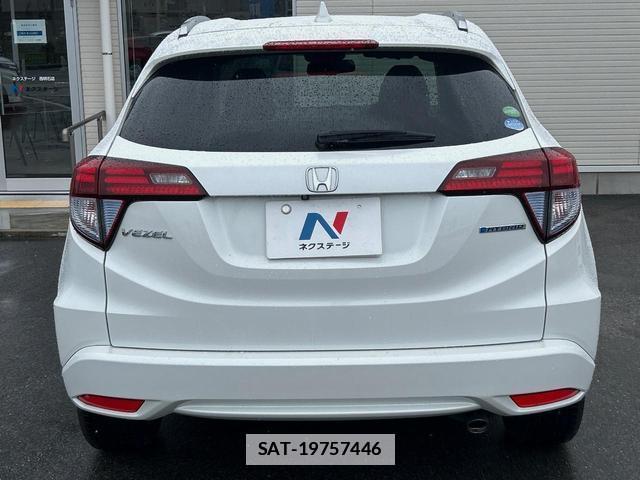 Honda VEZEL 2015-03 7959705-14