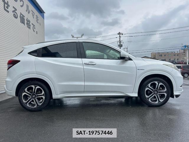 Honda VEZEL 2015-03 7959705-16