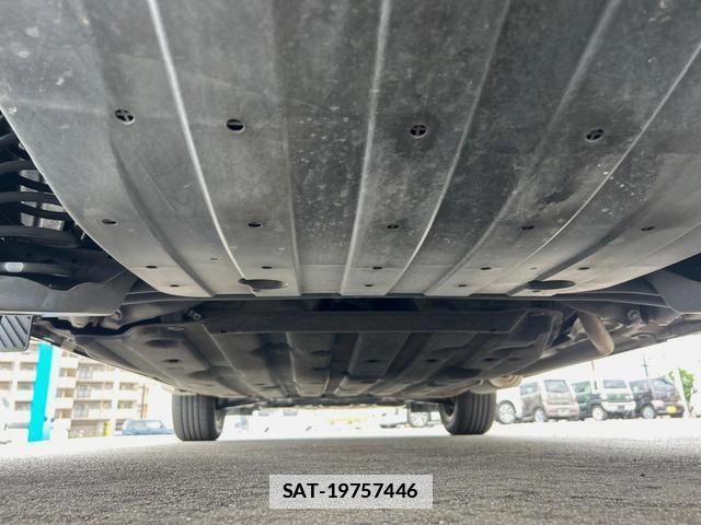 Honda VEZEL 2015-03 7959705-18