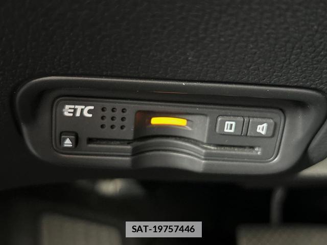 Honda VEZEL 2015-03 7959705-4