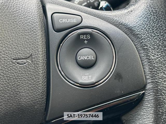 Honda VEZEL 2015-03 7959705-5