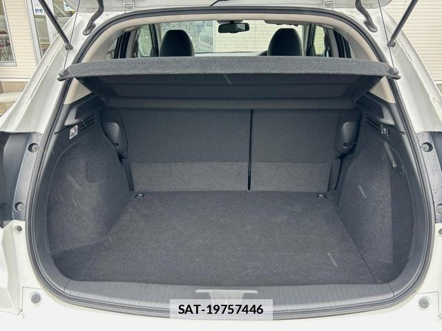 Honda VEZEL 2015-03 7959705-9