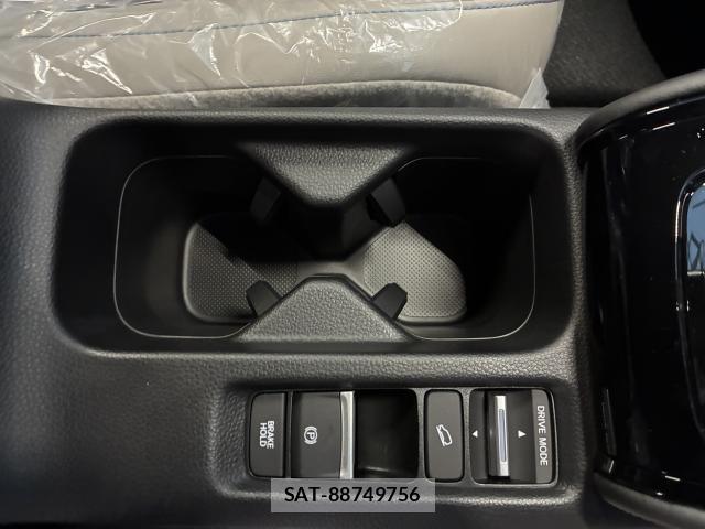 Honda VEZEL 2026-03 7960031-13