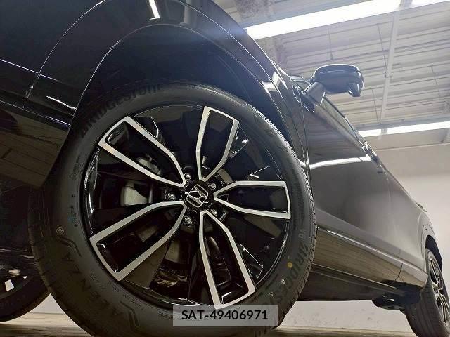 Honda VEZEL 2026-05 7960055-12