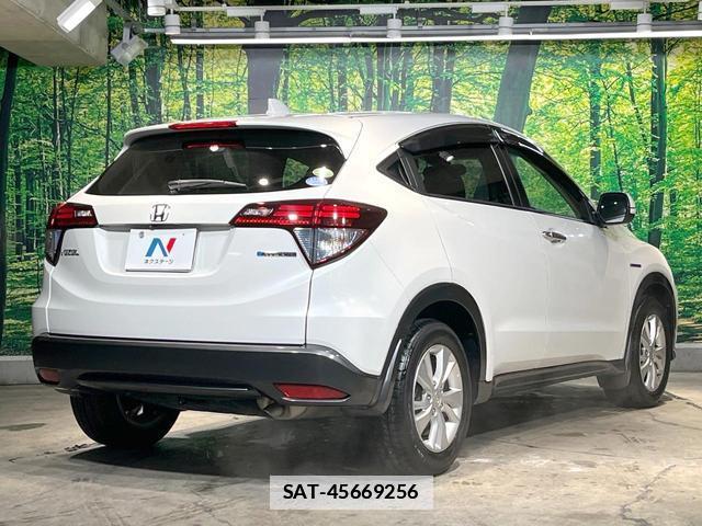Honda VEZEL 2015-03 7960114-16