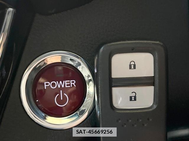 Honda VEZEL 2015-03 7960114-6