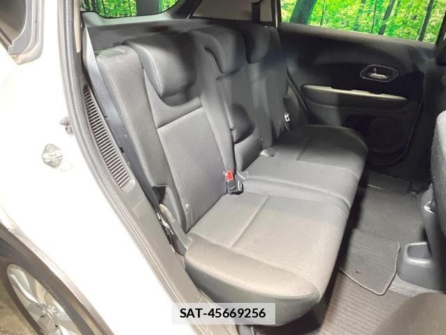 Honda VEZEL 2015-03 7960114-8