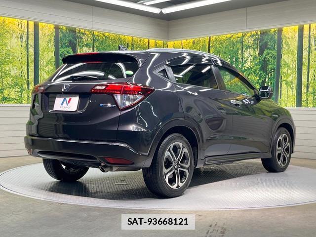 Honda VEZEL 2014-08 7962176-16
