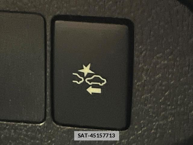Toyota VITZ 2016-10 7959849-4