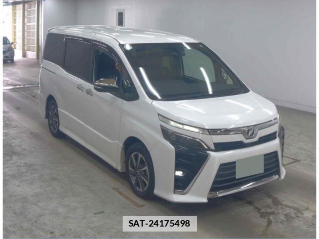 Toyota VOXY 2018-01 7959328-0
