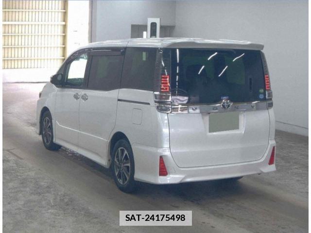 Toyota VOXY 2018-01 7959328-1