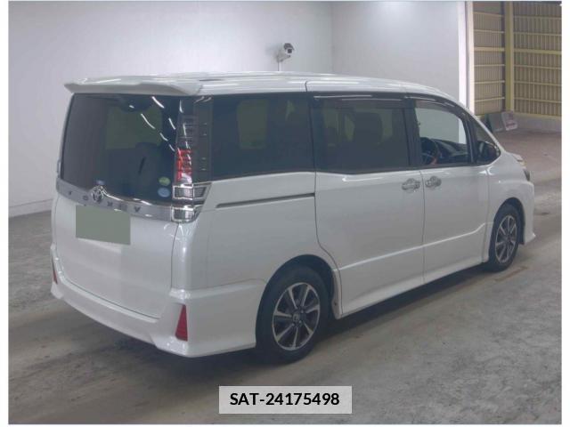 Toyota VOXY 2018-01 7959328-4