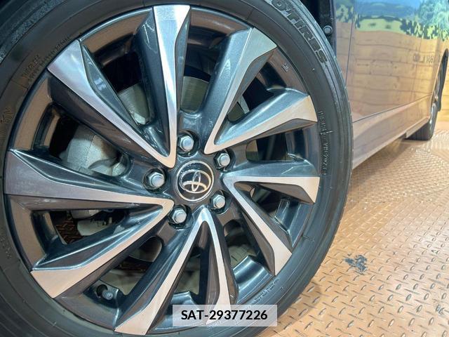 Toyota VOXY 2023-06 7959367-13