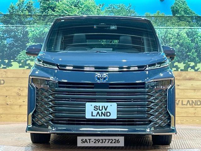 Toyota VOXY 2023-06 7959367-14